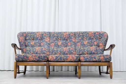 KF-3【新入荷　リサイクル品】カリモク　コロニアル　3シーターアームソファ　花柄