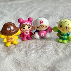 アンパンマン　バスボム　ホラーマン　ドキンちゃん　メロンパンナ　...