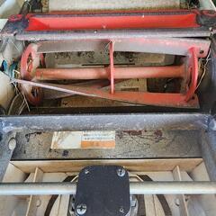 マキタ芝刈機の画像