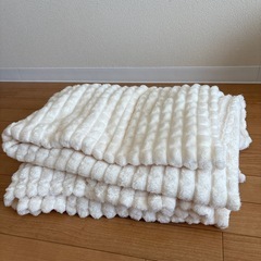 ブランケット　白