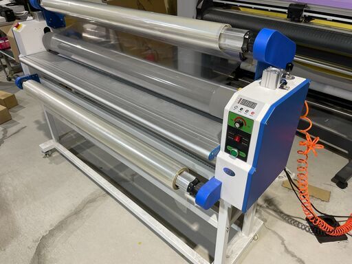 mimaki カッティングプロッター　インクジェット機　ラミネート
