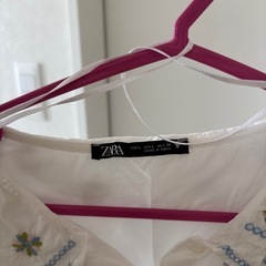 ZARA 刺繍 ブラウス Lの画像