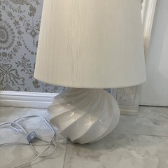 ニトリ　ベットサイドランプの画像