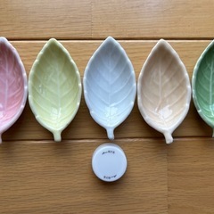 【21土まで】値下‼️《未使用》木の葉型 豆皿 ５個セット