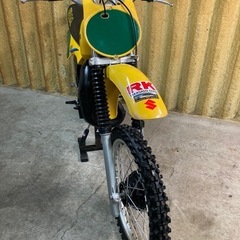 スズキRM250ー7型、1981年空冷最終モデル スズキRM250ー7型、1981年空冷最終モデル (クボタ) 北広島のスズキの