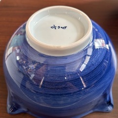 (=^ェ^=)のらや　ラーメンどんぶりと皿の画像