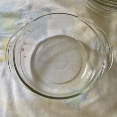 耐熱ガラス　ガラスボウル　大　小　IWAKI キャセロール　蓋なし　パイレックスの画像