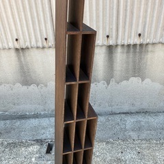 📚【傾き本棚】斜め　オシャレ　おしゃれ　ブランド家具　収納家具　収納棚　インテリア♻️お売りいただけるお品物あれば、来店時ぜひお持ちください(総合買取)♻️の画像