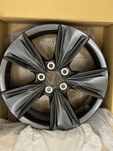 レクサス　UX 純正　アルミホイール　新車外し　1本