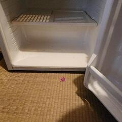 冷蔵庫さしあげます。の画像