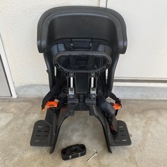 パナソニック　ヘッドレスト付ハンドル取付式チャイルドシート