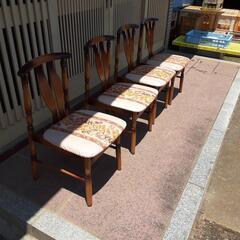 椅子4脚　マツダ製品　古いですがしっかりしてへたりないです。軽い...