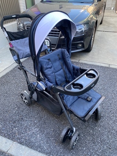 2人乗りベビーカー　カトージ