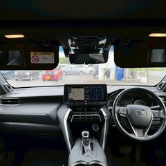 トヨタ　ハリアー　Zグレード　車検2年取り直し　ディスプレイオーディオ　LEDヘッドライト　全方位モニター　ETC2.0　ムーンルーフ　1オーナー　モデリスタエアロの画像