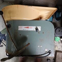 電動陶芸ろくろ(シンポ工業　RK-2C 　ドベ受け付き)、温度計...
