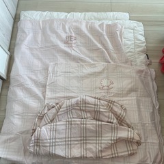 BURBERRY お昼寝布団　シーツ、掛け布団