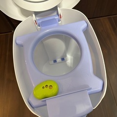 オムツゴミ箱の画像