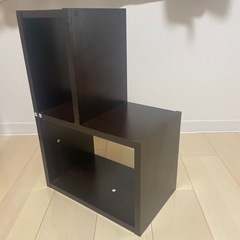 L字の棚の画像