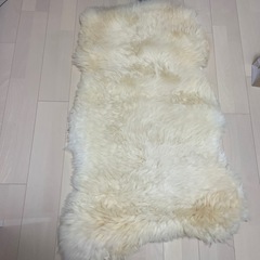 ムートン敷物