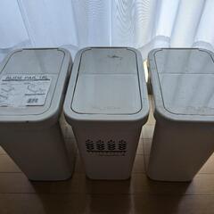 プラスチックゴミ箱