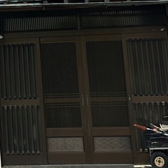 中古　引き戸玄関　アルミ　YKK 　熊谷市
