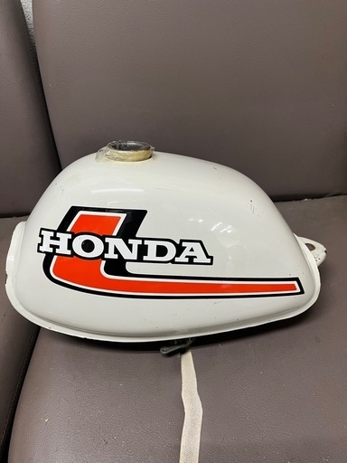 モンキー4lタンク　16000円