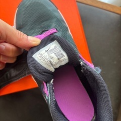 NIKE 子供用　　バスケシューズ　20.5cmの画像