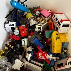 トーマス、働く車各種、欲しいのありますか？