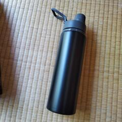 未使用品　直飲みアルミボトル800ml　水筒 の画像