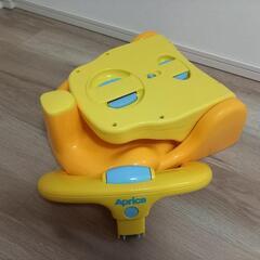 Apricaのベビーバスチェアの画像