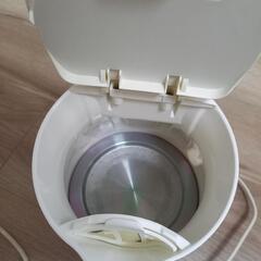 T-fal ティファールの電気ケトルの画像