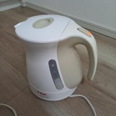 T-fal ティファールの電気ケトルの画像