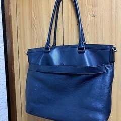 MICHAEL KORS メンズトートーバックの画像