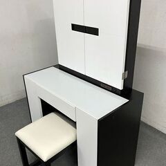 IDC大塚家具 カルラ 高級モダン ドレッサー LEDライト スツール 三面鏡 鏡台 スタイリッシュ 収納 松永公房 中古家具 店頭引取歓迎 R9652の画像