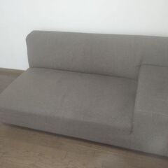 ソファの画像