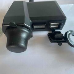 新品　未使用です。バイク USB電源の画像
