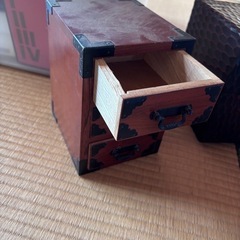 収納ボックスの画像