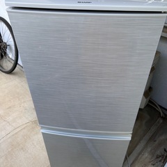(取引中)冷凍冷蔵庫137L(SHARP) 