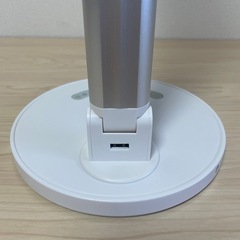  USB付き！高機能LEDデスクライト（TaoTronics）の画像