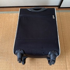 キャリーバッグ　機内持ち込みOKの画像