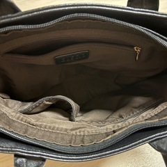 GUSCIO グッシオ　ブラック　花柄　ハンドバッグの画像