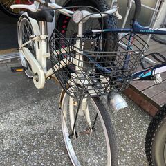 全部込々価格に変更♪ ◆新品フロントバスケット付けました◆イノベーションファクトリー　20インチ（20×1 3/8・ETRTO451)　ジュニア車の画像