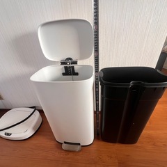 
ゴミ箱の画像