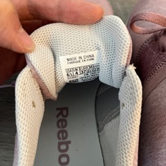 未使用　Reebok ランニングシューズ　23.5㎝の画像