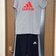 adidasTシャツ、短パンセット