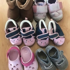 子供の靴　13cmぐらい