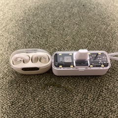モバイルバッテリー、ワイヤレスイヤホン　