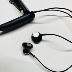 SBH70  ジャンク　
イヤホン SONY の画像