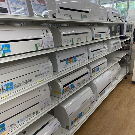 ★リユースのサカイ幸手店★ジモティ割あり★   TOSHIBA エアコン　22年製　2.2kw　クリーニング済み SJ9506