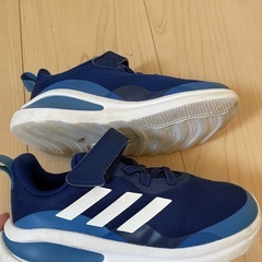 お話中【16.5cm】6/21.22限定800円　瞬足&adidasの画像